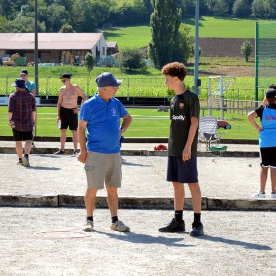 1 jeune et 1 adulte 2024